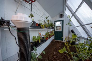 solar greenhouse features 1