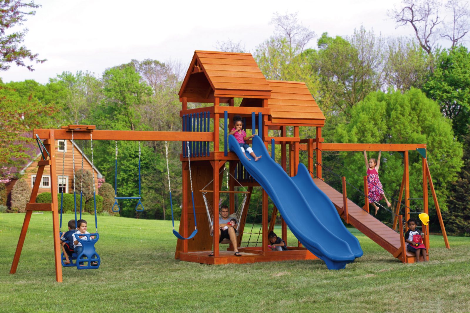 Backyard Playsets For Family Fun - Get A Custom Playset Today